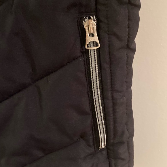 NAVY BLUE PUFFER VEST SIZE 8 - Picture 5 of 7